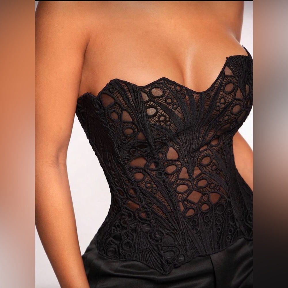 New Y2K Elegant Black Lace Bustier Top size M - Picture 2 of 8